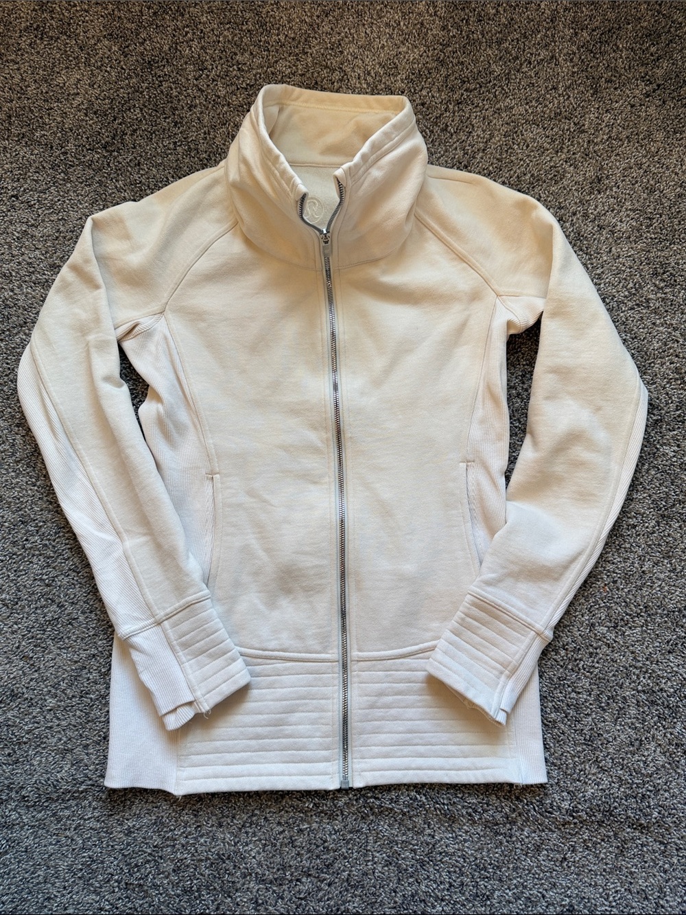 Lululemon Radiant Cream Zip-Up Lightweight Jacket size 8